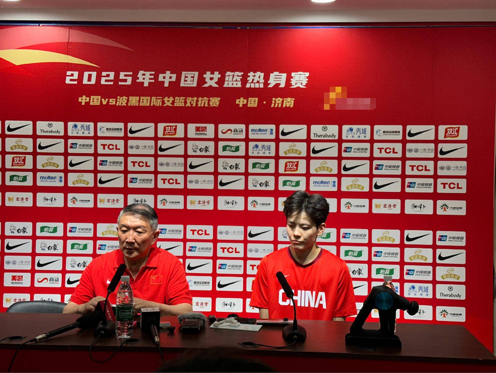 杨毅谈李梦无缘亚洲杯：宫鲁鸣不存在任何私欲的简单介绍