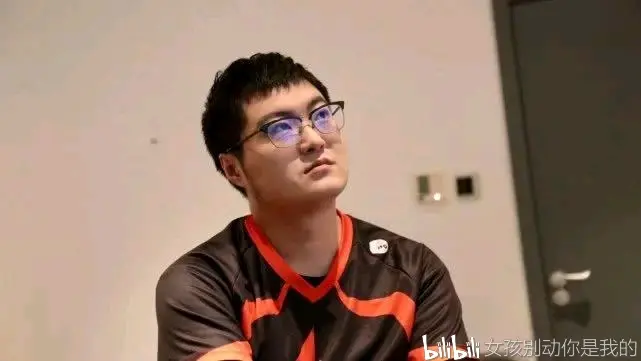 od体育-英雄联盟焦点战：天启小队对战幽魂战线，从落后到翻盘，弹幕刷屏炸裂