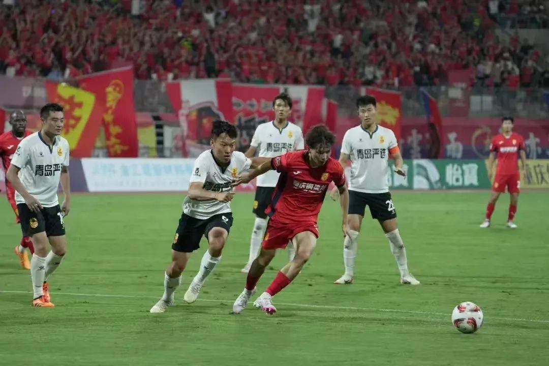 od体育下载-包含重庆铜梁龙大胜领跑中甲第八轮多场焦点战上演进球盛宴的词条