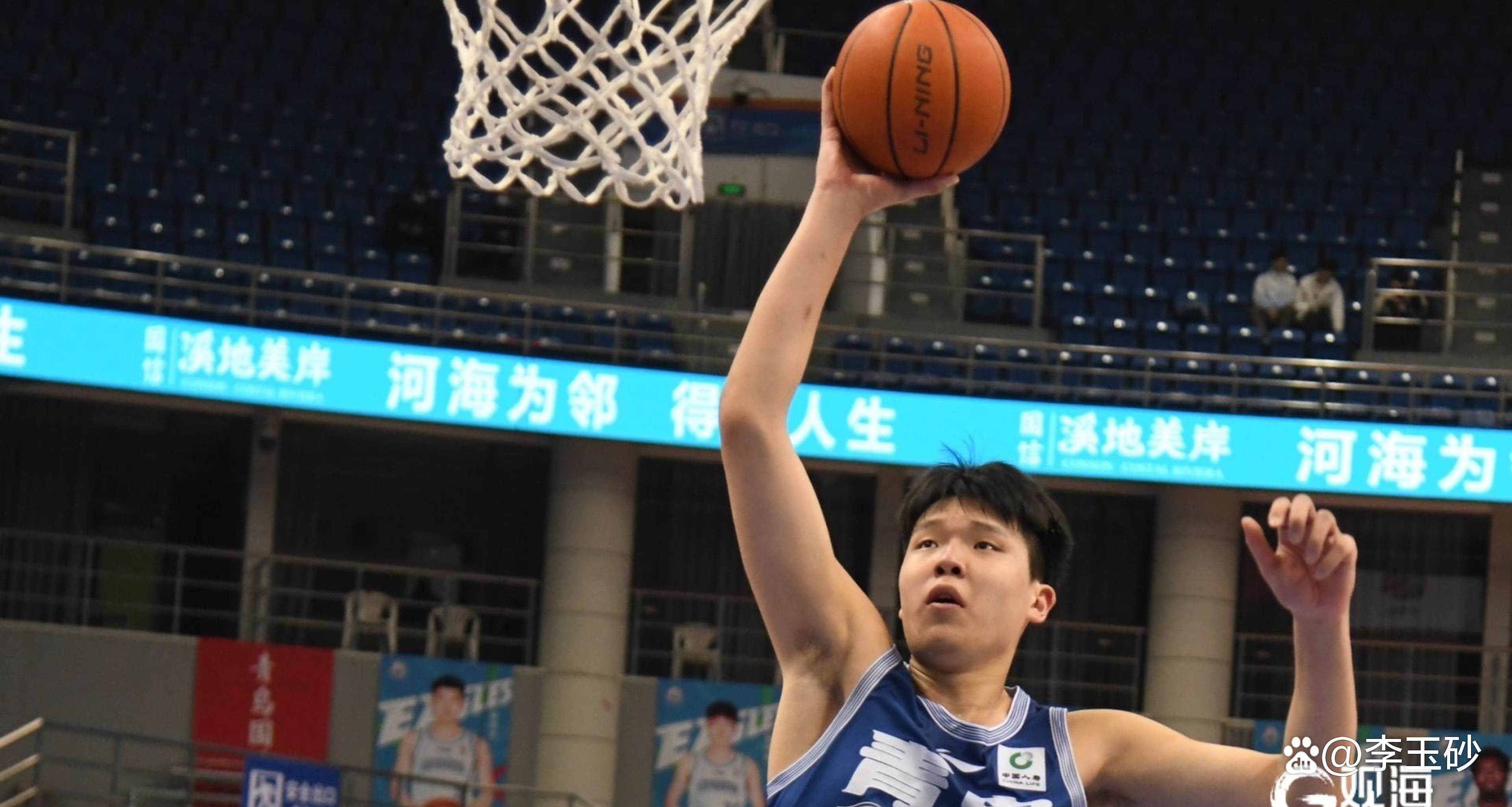 od体育入口-关于青岛持续对杨瀚森进行特训！NBA级教练个性化指导投篮，积极态度助力融入的信息